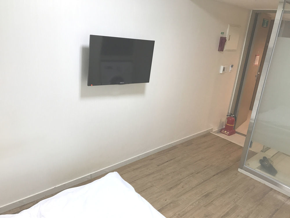 Polaris Guesthouse Garosugil سيول المظهر الخارجي الصورة